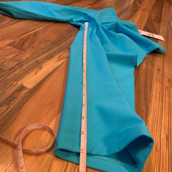 Under Armour - Heat Gear Capri’s - Picture 6 of 7